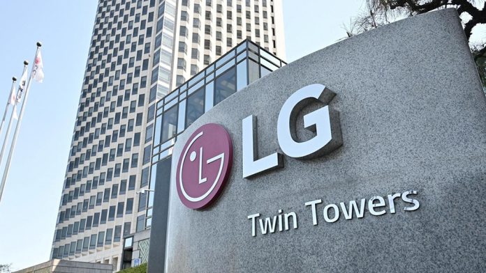 1730230517 lg twin towers big.jpg