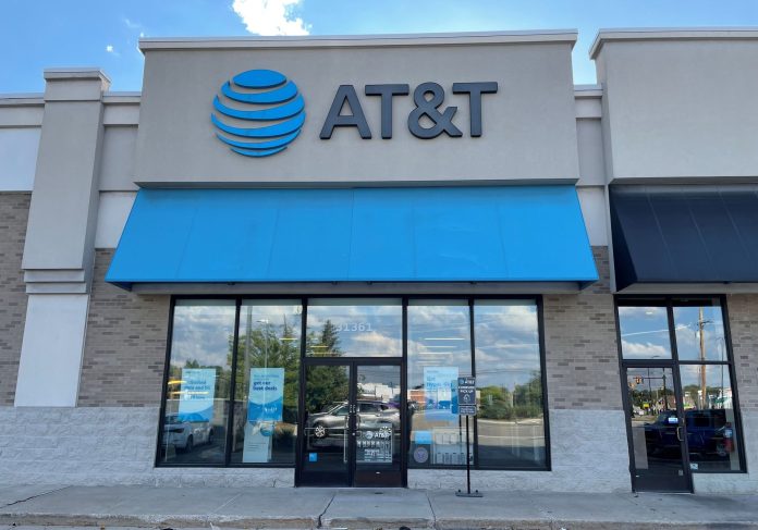 ATT is blocking your freedom to unlock phones 03.jpg