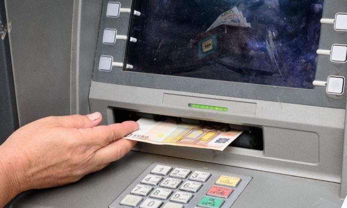 Erchontai 1594165 c6291f7b ATM Euros Eurokinissi.jpg