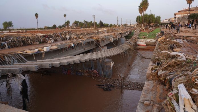 spain floods.jpg